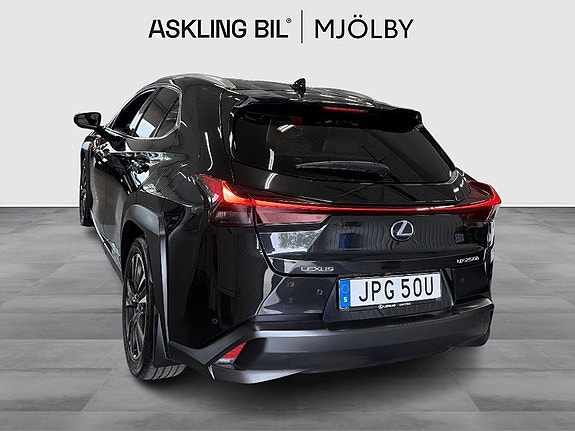 Lexus UX250h 3 of 20
