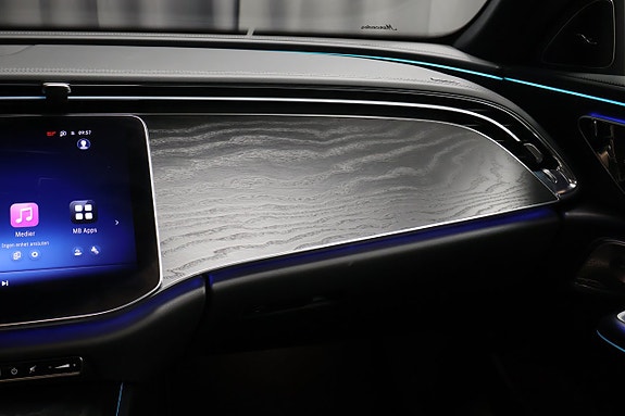 Mercedes-Benz E220 d 26 of 27