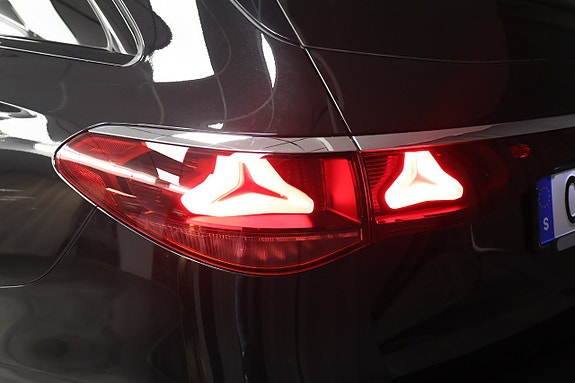 Mercedes-Benz E220 d 10 of 27