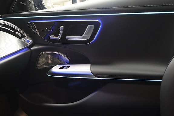 Mercedes-Benz E220 d 27 of 27