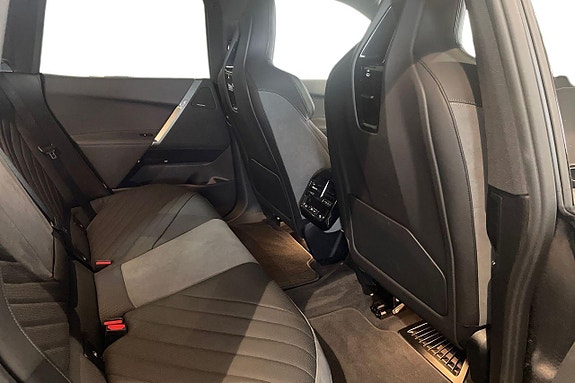 BMW iX 7 of 18