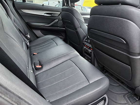 BMW X6 26 of 26