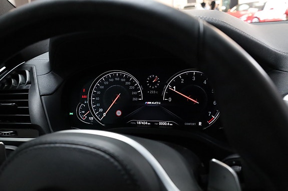 BMW X4 27 of 28