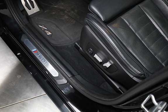 BMW X4 13 of 28