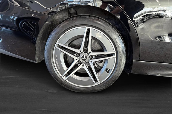 Mercedes-Benz C300 e 12 of 16