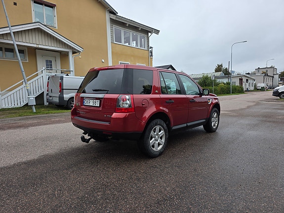 Land Rover Freelander 2 3 of 11