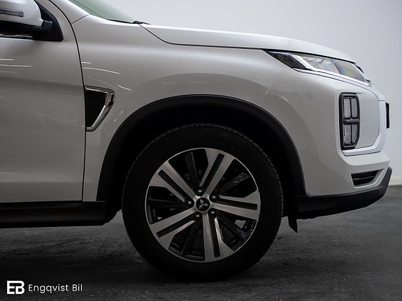 Mitsubishi ASX 12 of 30
