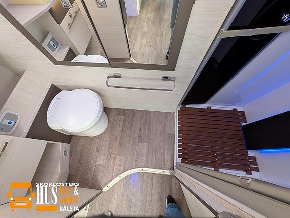 Chausson Welcome 630 170hk Långbäddar Solcell 240W Vinterpaket 16 of 22
