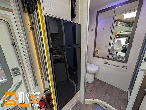 Chausson Welcome 630 170hk Långbäddar Solcell 240W Vinterpaket 14 of 22
