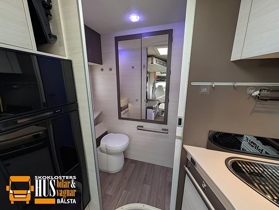 Chausson Welcome 630 170hk Långbäddar Solcell 240W Vinterpaket 15 of 22