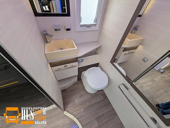 Chausson Welcome 630 170hk Långbäddar Solcell 240W Vinterpaket 18 of 22