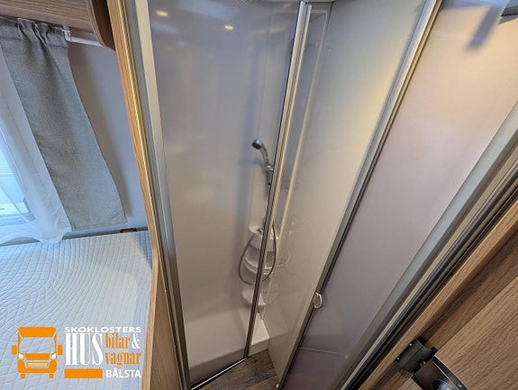 Sunlight I68 150hk Automat AC i bodelen Solcell 2st batteri 2st 18 of 19