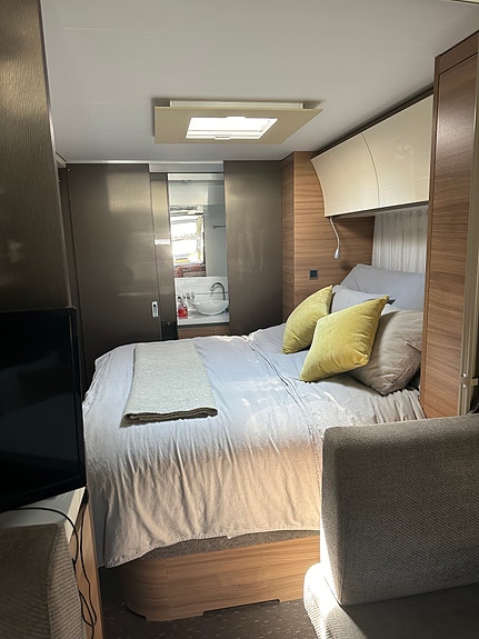 Adria Alpina 663 HT 7 of 9