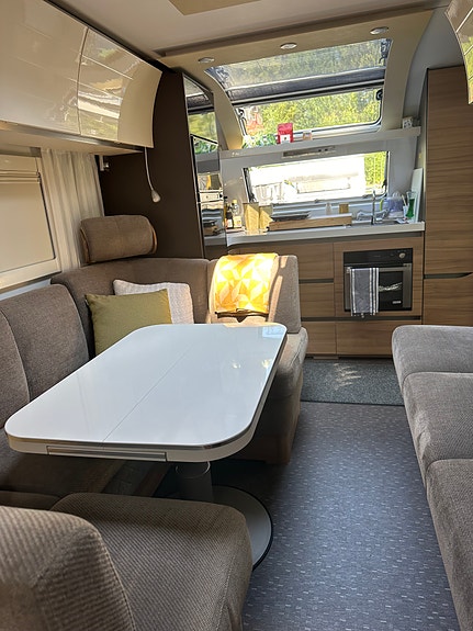 Adria Alpina 663 HT 2 of 9