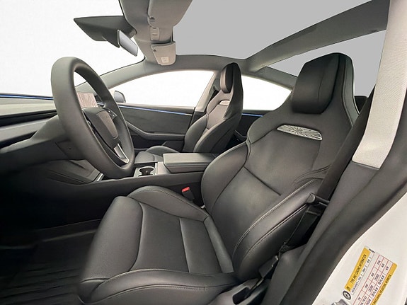Tesla Model 3 12 of 30
