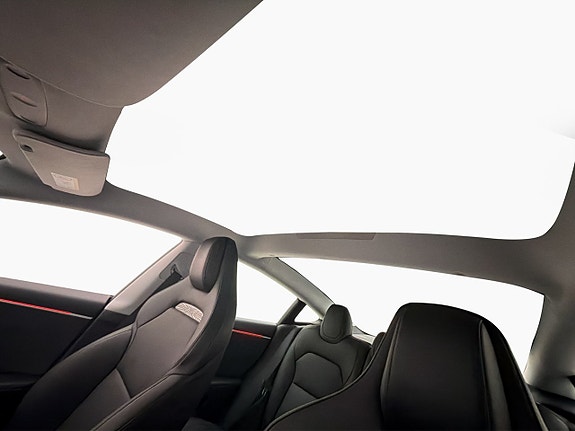 Tesla Model 3 13 of 30