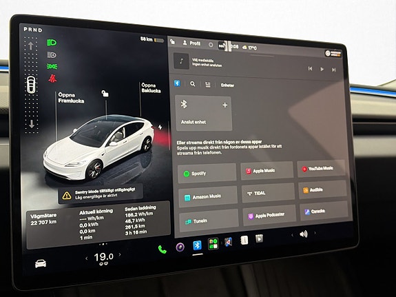 Tesla Model 3 24 of 30