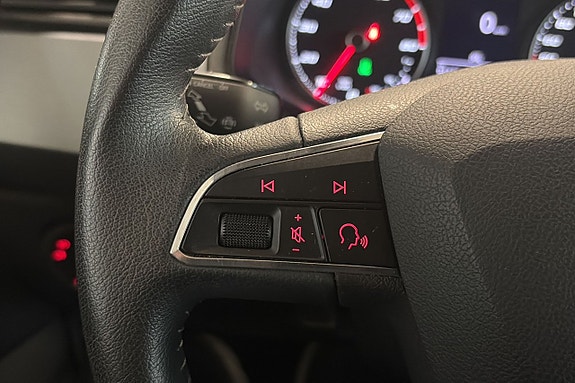 Seat Arona 25 of 26