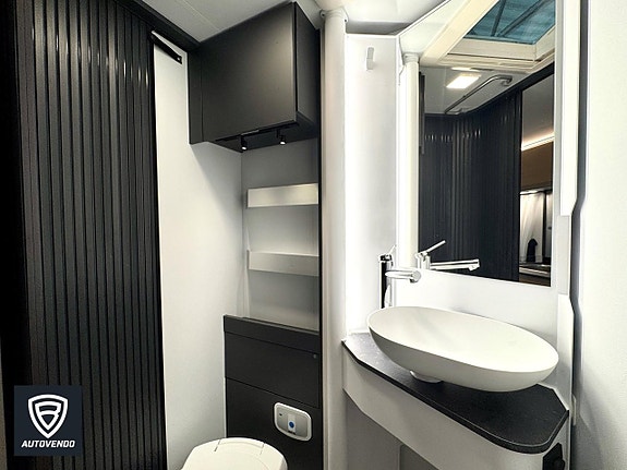 Adria Compact Select DL 12 of 15