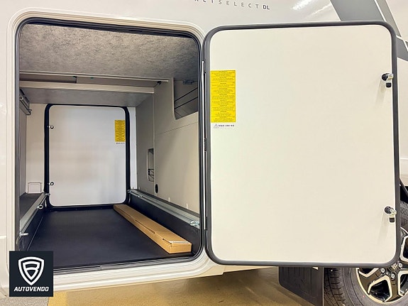 Adria Compact Select DL 15 of 15