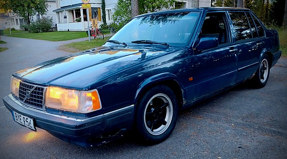 Volvo 940 2 of 11