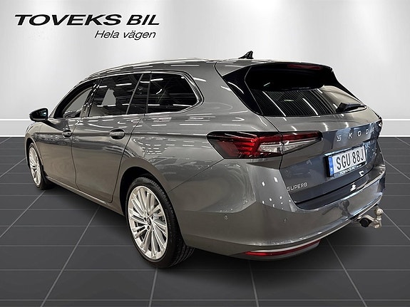 Skoda Superb 3 of 18