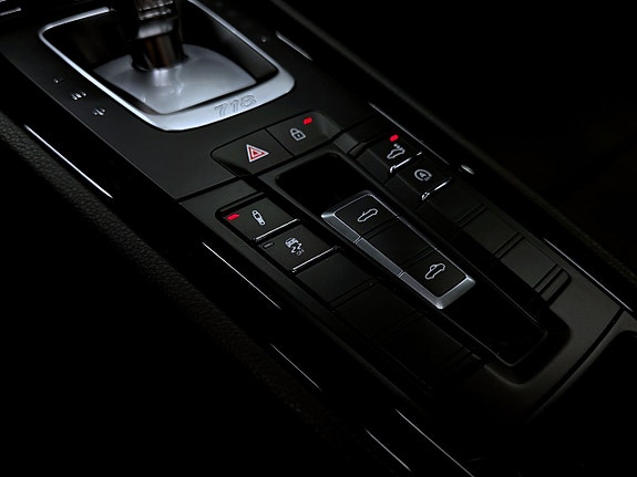 Porsche 718 Boxster T 25 of 26