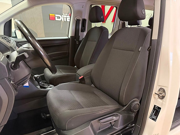 Volkswagen Caddy Maxi 14 of 24