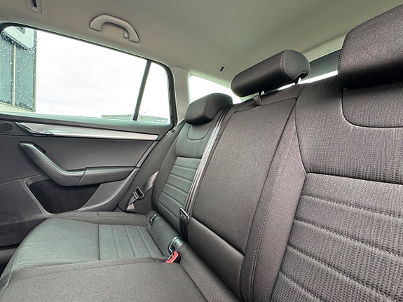Skoda Octavia 12 of 12