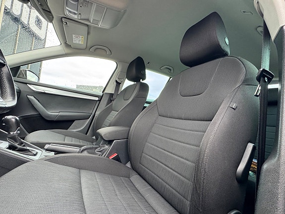Skoda Octavia 3 of 12