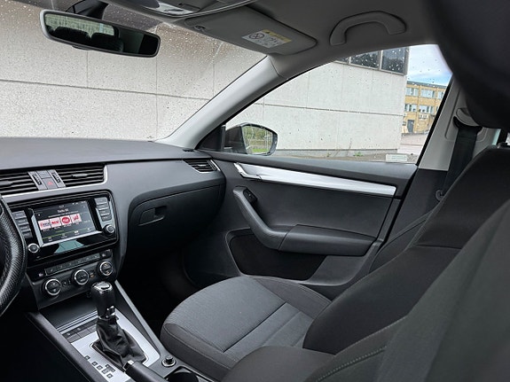 Skoda Octavia 4 of 12