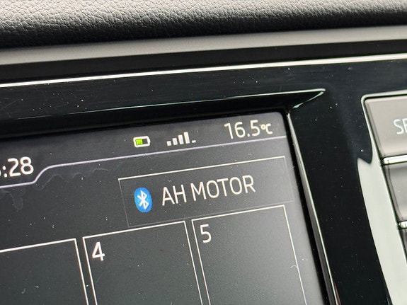 Skoda Octavia 6 of 12