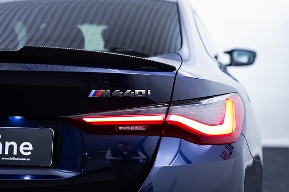 BMW M440i 12 of 27