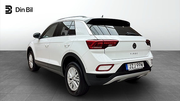 Volkswagen T-Roc 3 of 12
