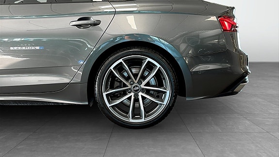 Audi A5 6 of 16