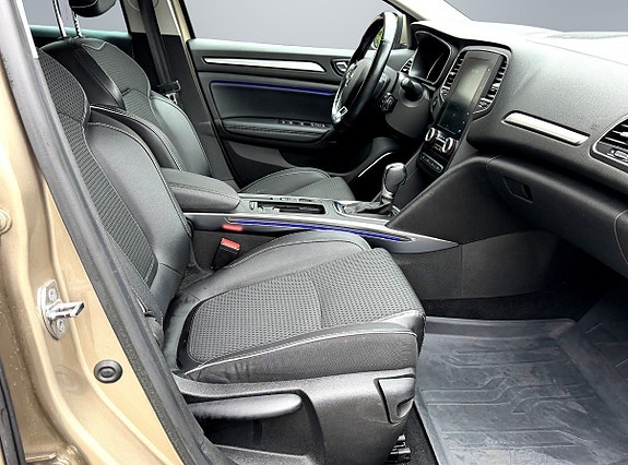 Renault Megane 10 of 14