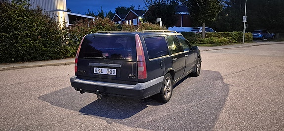 Volvo 850 3 of 7