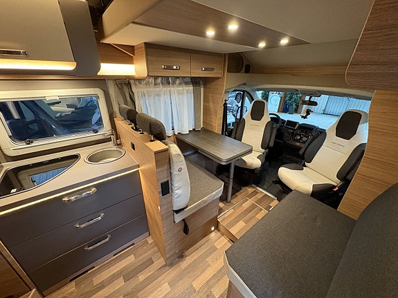 Weinsberg R58 6 of 13