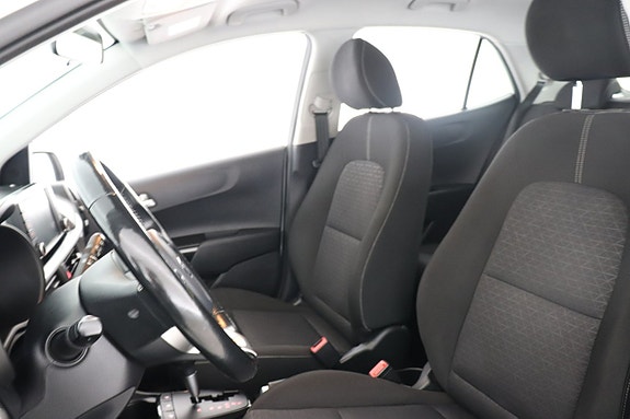 Kia Picanto 13 of 16