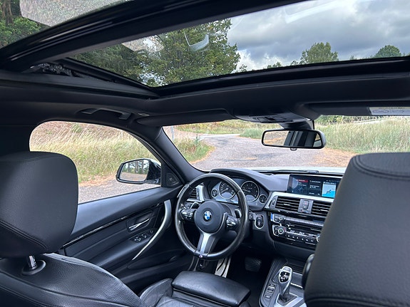 BMW 330d 17 of 30