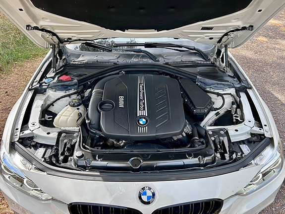 BMW 330d 23 of 30