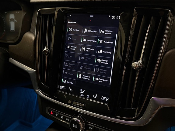 Volvo V90 Cross Country 13 of 20