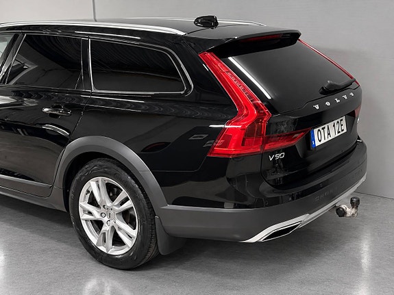 Volvo V90 Cross Country 4 of 20