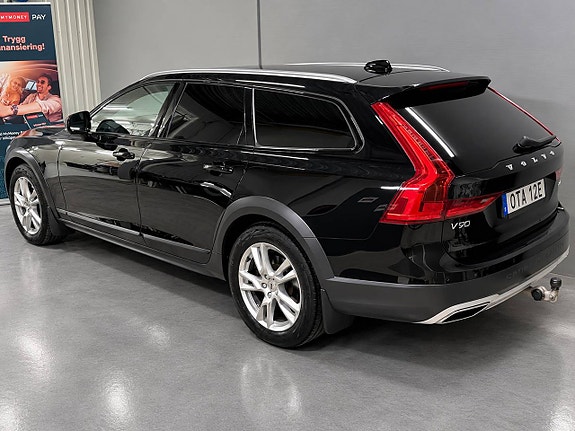 Volvo V90 Cross Country 3 of 20