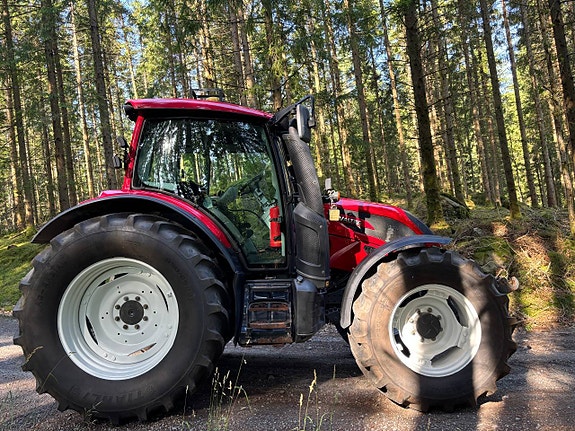 Valtra N174 Direct frontlyft + Pto GPS nya däck 3 of 12