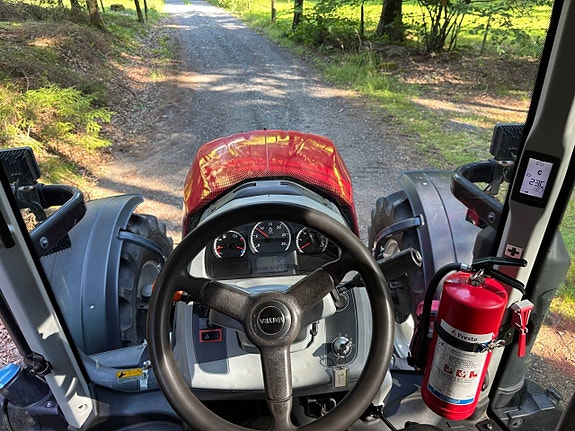 Valtra N174 Direct frontlyft + Pto GPS nya däck 10 of 12
