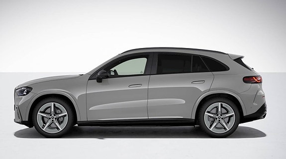 Mercedes-Benz GLC400 4 of 9