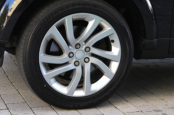 Land Rover Discovery 4 17 of 30