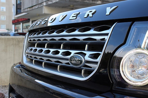Land Rover Discovery 4 18 of 30