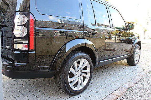 Land Rover Discovery 4 23 of 30